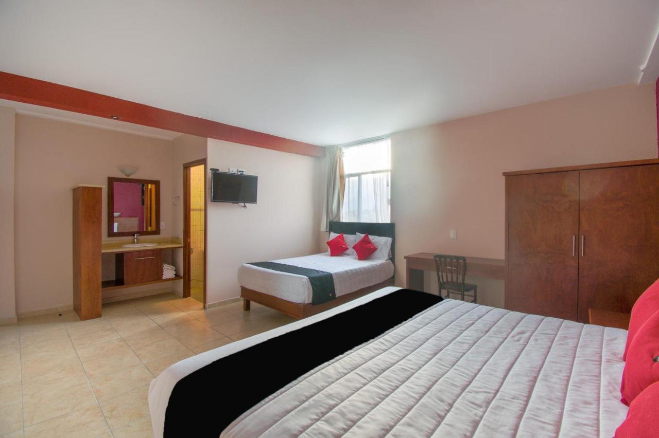צ'ולולה Hotel San Pablo מראה חיצוני תמונה