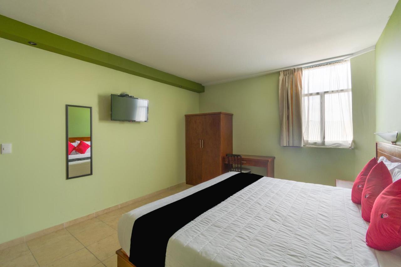 צ'ולולה Hotel San Pablo מראה חיצוני תמונה