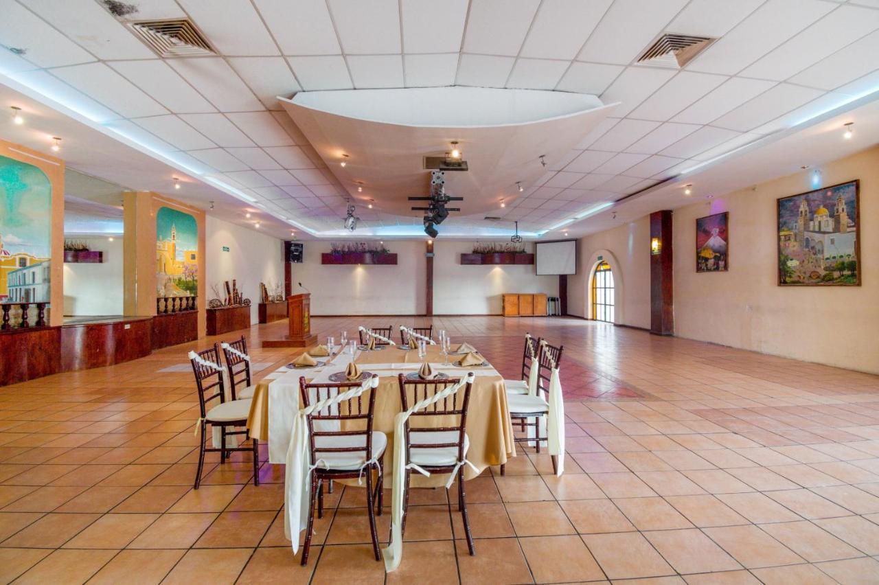 צ'ולולה Hotel San Pablo מראה חיצוני תמונה