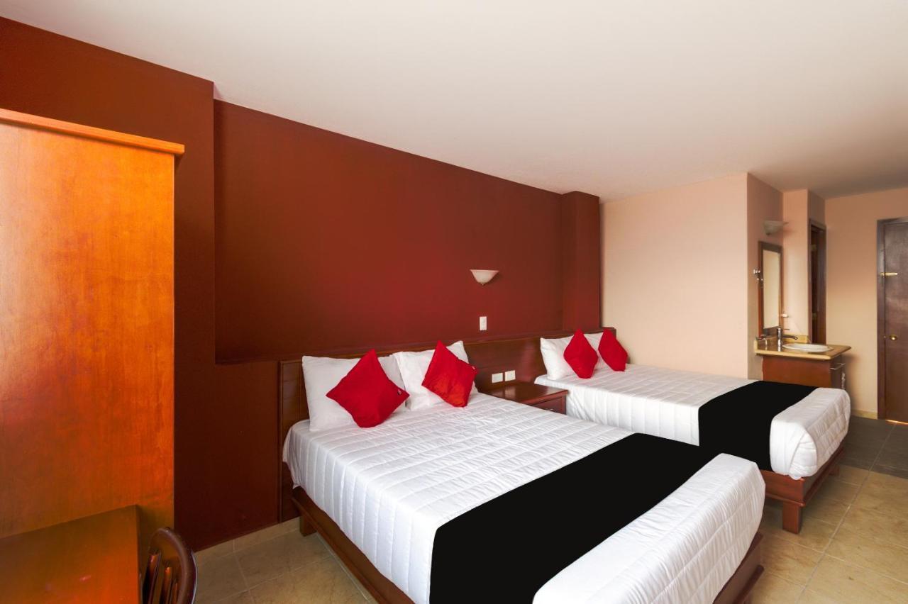 צ'ולולה Hotel San Pablo מראה חיצוני תמונה