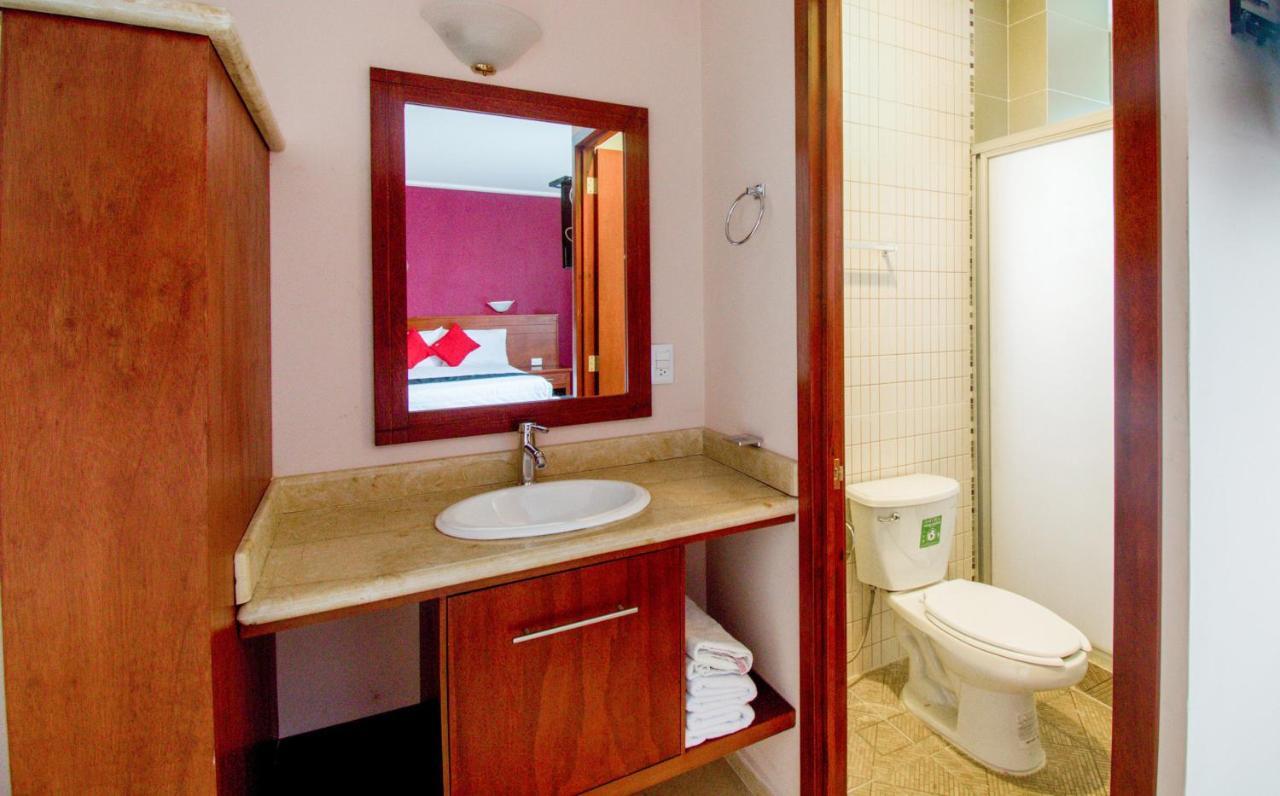צ'ולולה Hotel San Pablo מראה חיצוני תמונה