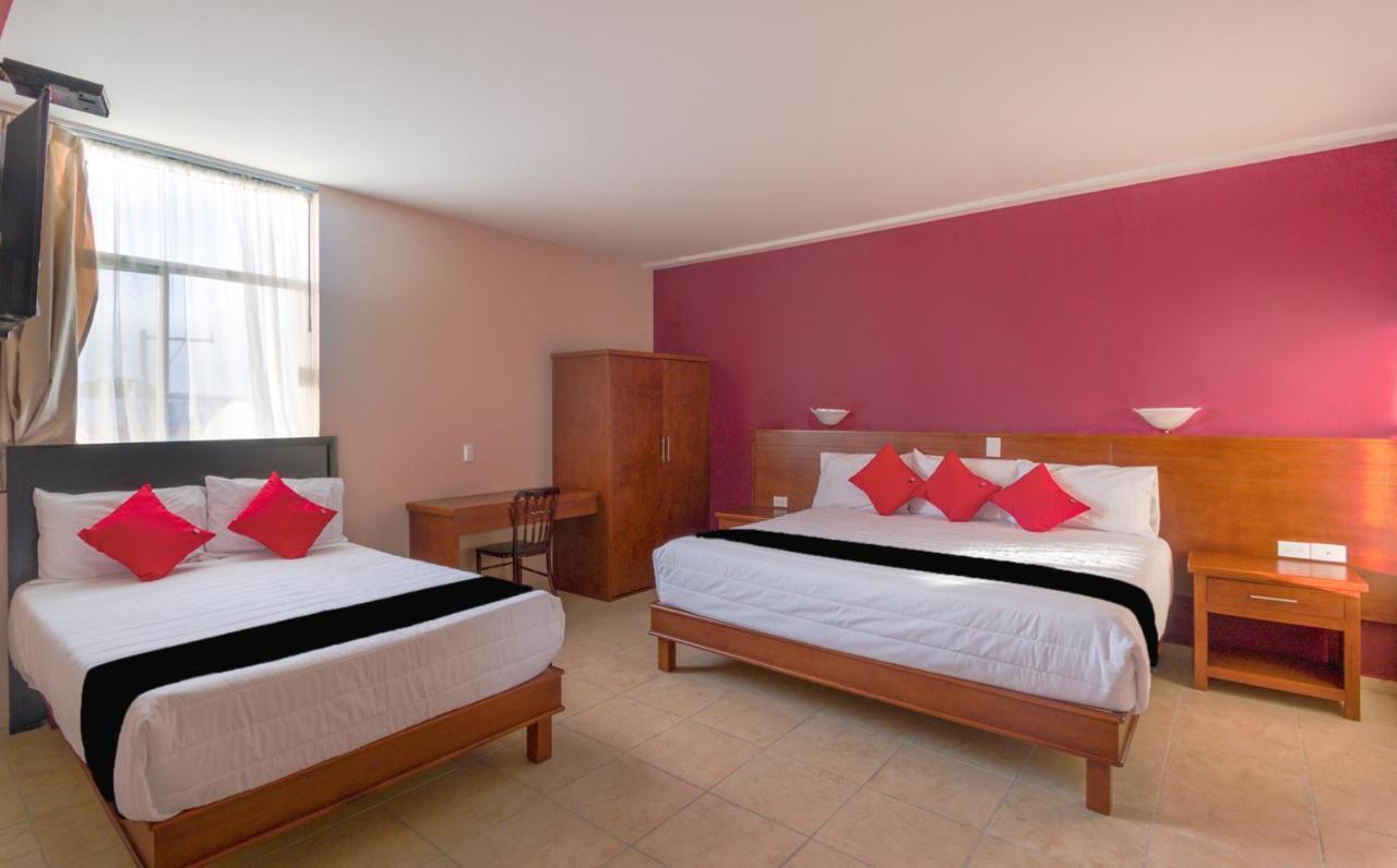צ'ולולה Hotel San Pablo מראה חיצוני תמונה