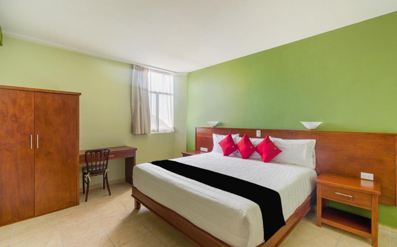 צ'ולולה Hotel San Pablo מראה חיצוני תמונה