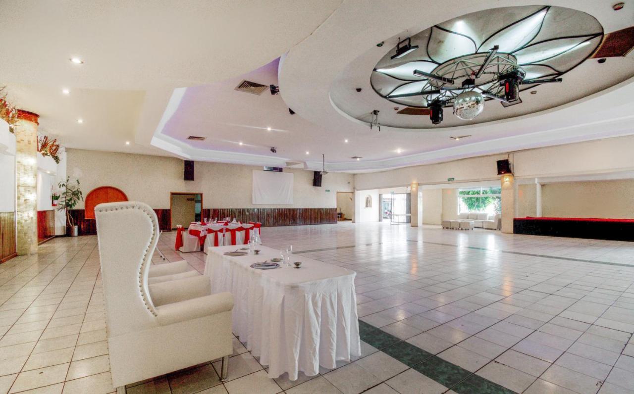צ'ולולה Hotel San Pablo מראה חיצוני תמונה