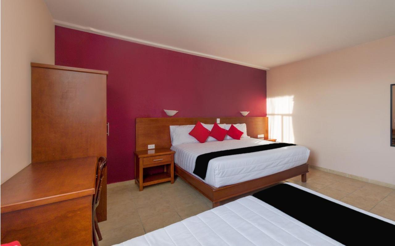 צ'ולולה Hotel San Pablo מראה חיצוני תמונה
