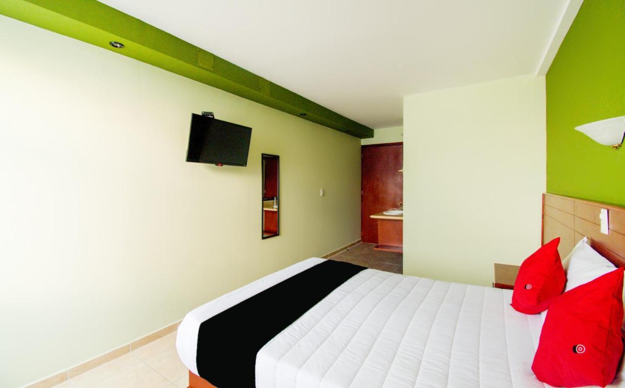 צ'ולולה Hotel San Pablo מראה חיצוני תמונה