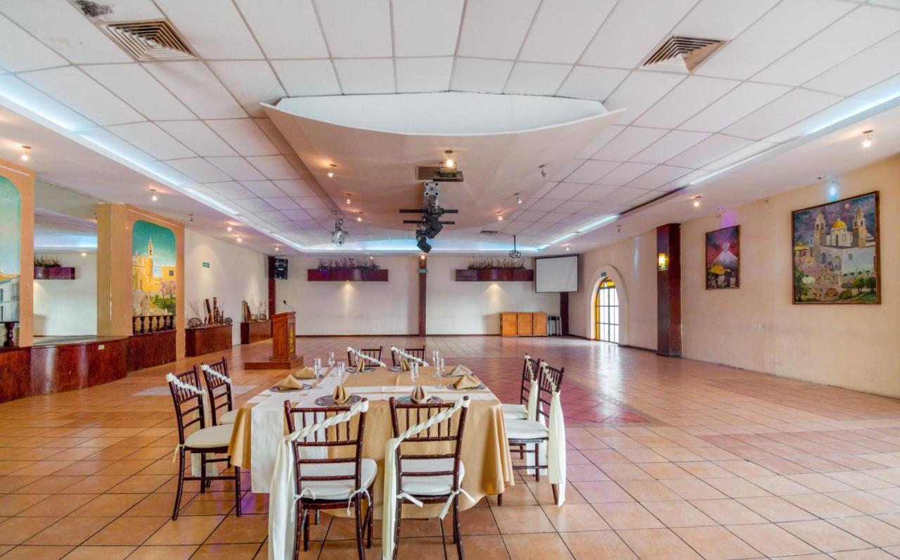 צ'ולולה Hotel San Pablo מראה חיצוני תמונה